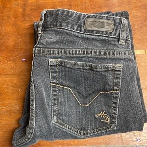Hit the streets in these adorable Harley Davidson brand jeans. Size 4 Long